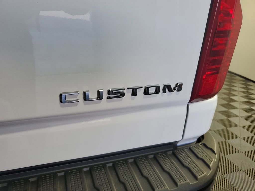 New 2025 Chevrolet Silverado 2500 Custom w/ Custom Value Package image 32