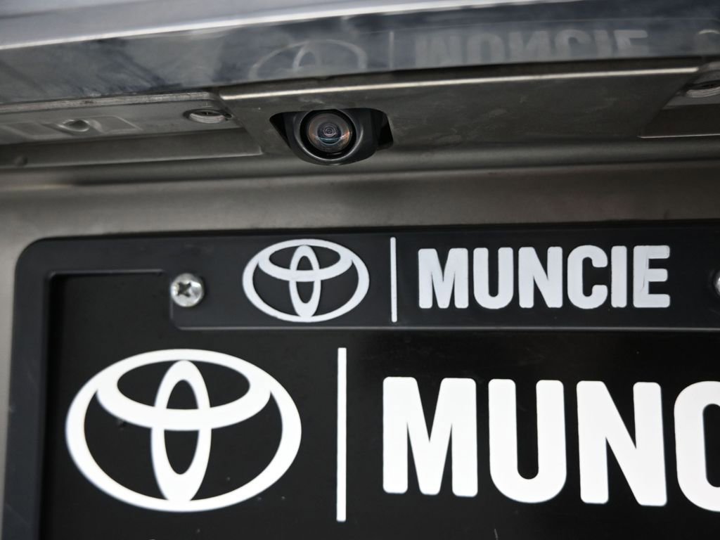 Used 2023 Lexus GX 460 Luxury w/ Sport Design Package image 40