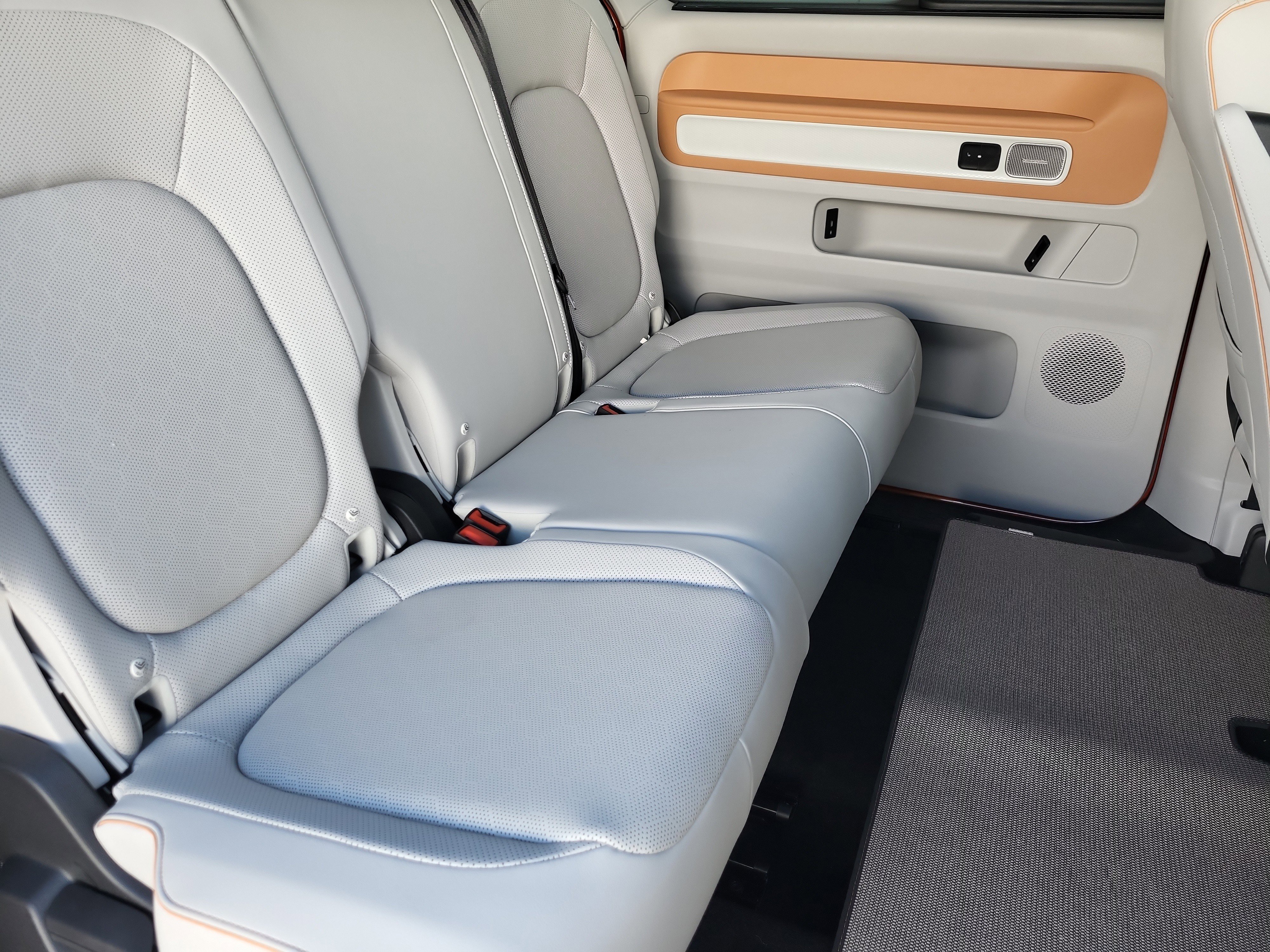 New 2025 Volkswagen ID. Buzz 1st Edition image 25