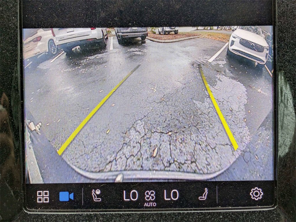 Used 2023 Volvo XC90 B6 Ultimate w/ Protection Package Premier image 27