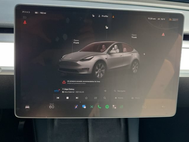Used 2023 Tesla Model Y Long Range AWD/4WD image 9