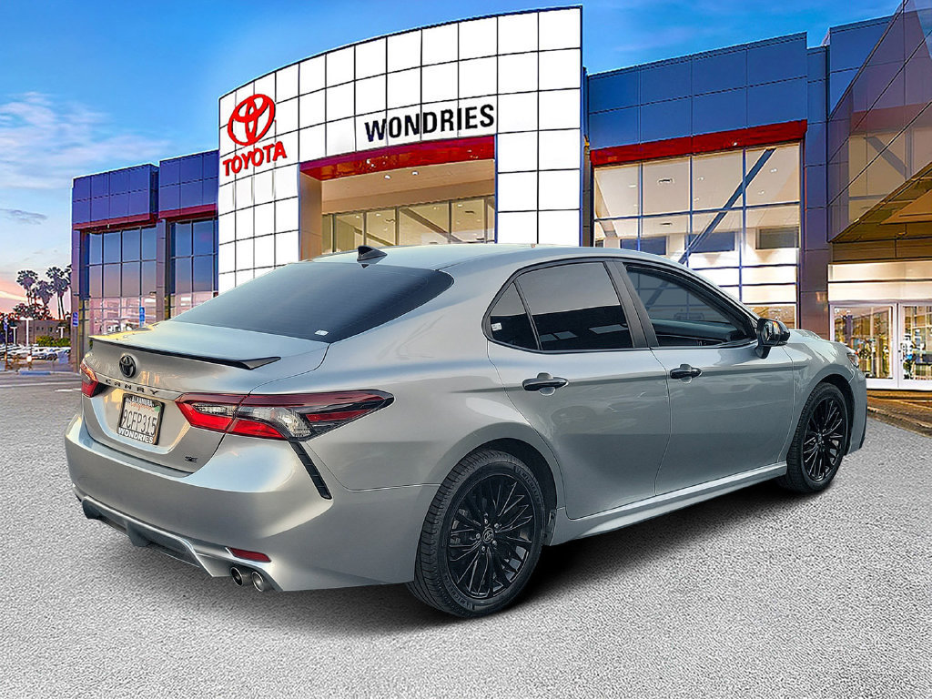 Used 2022 Toyota Camry SE w/ Carpet Mat Package (TMS) FWD image 4
