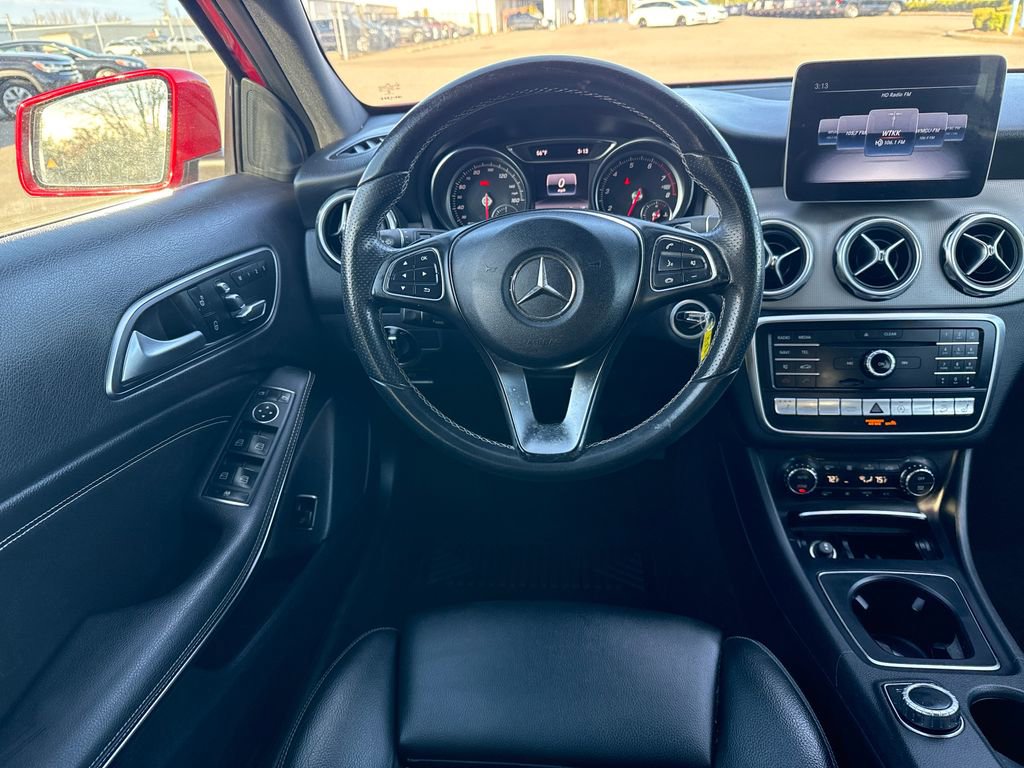 Used 2018 Mercedes-Benz GLA 250 4MATIC image 23