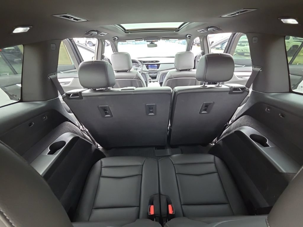 Used 2024 Cadillac XT6 Luxury w/ LPO, Floor Liner Package AWD/4WD image 22