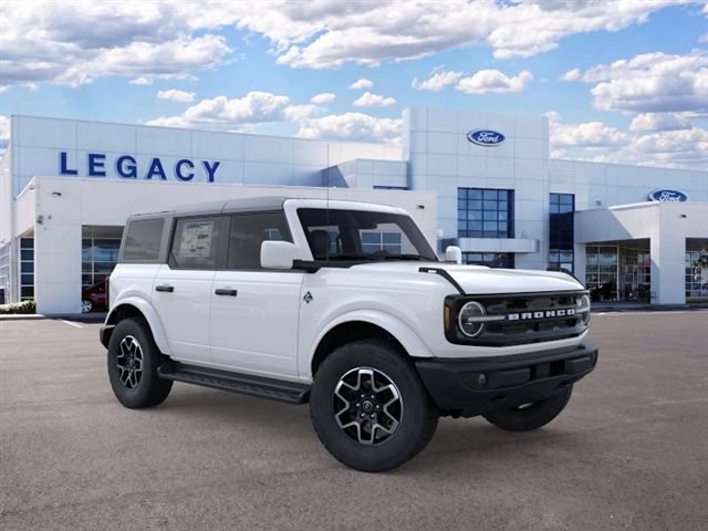 New 2026 Ford Bronco Outer Banks AWD/4WD image 7