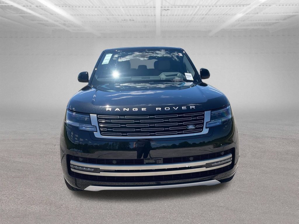 New 2026 Land Rover Range Rover Long Wheelbase SE AWD/4WD image 8