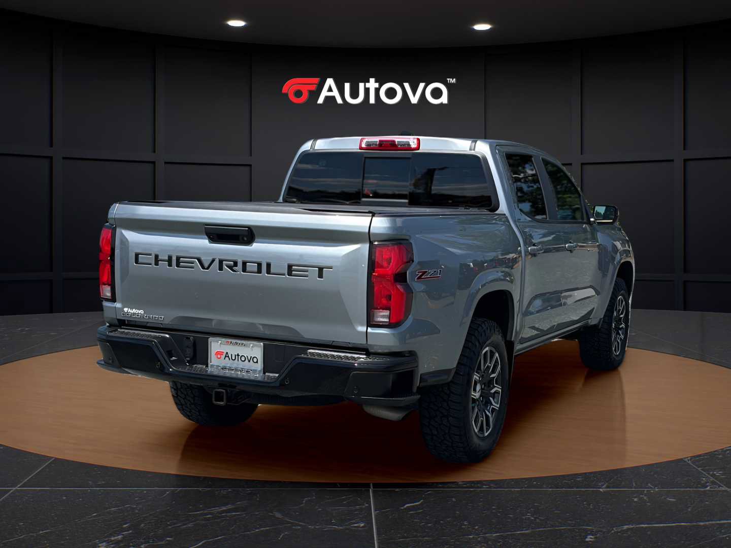 Used 2024 Chevrolet Colorado Z71 w/ Z71 Convenience Package 2 AWD/4WD image 5