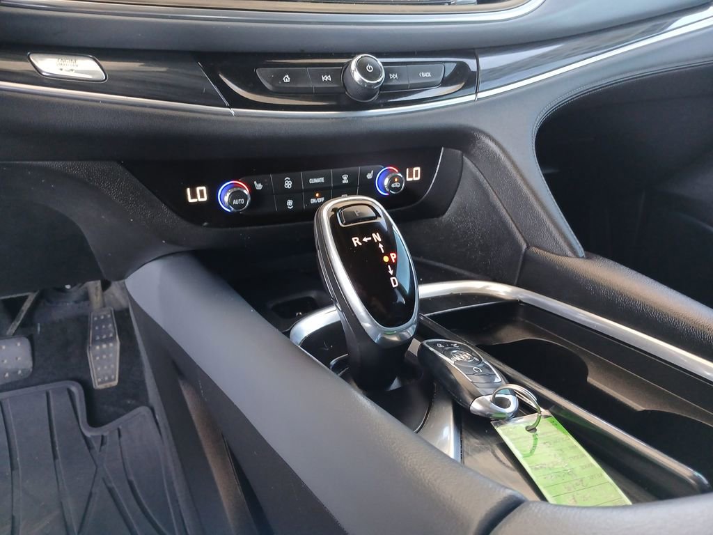 Certified 2019 Buick Enclave Essence FWD image 16