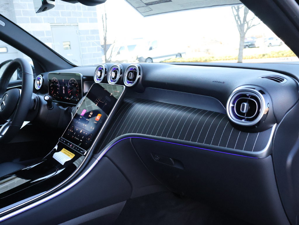New 2026 Mercedes-Benz GLC 300 4MATIC image 11