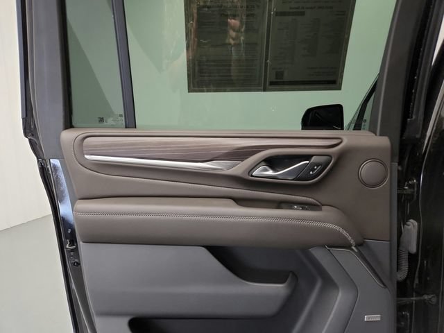 Used 2022 GMC Yukon XL Denali RWD image 37