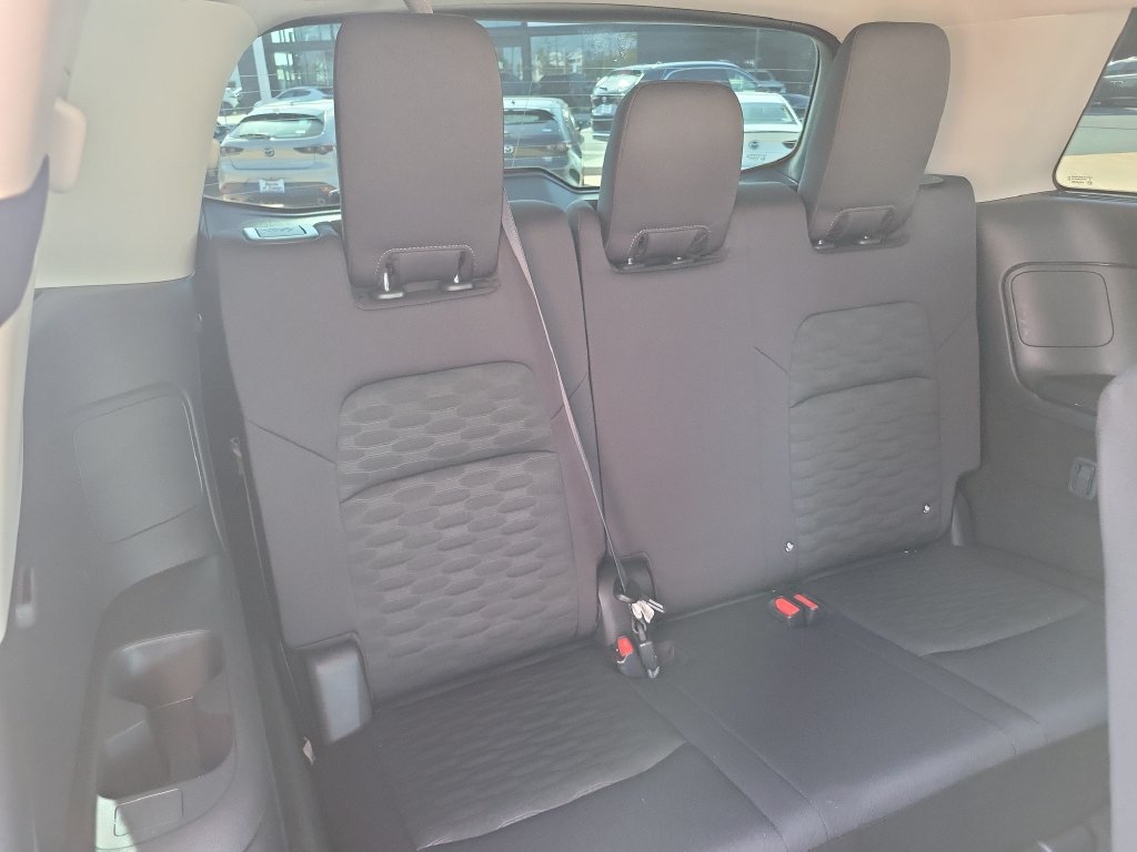 Used 2025 Nissan Pathfinder S FWD image 23