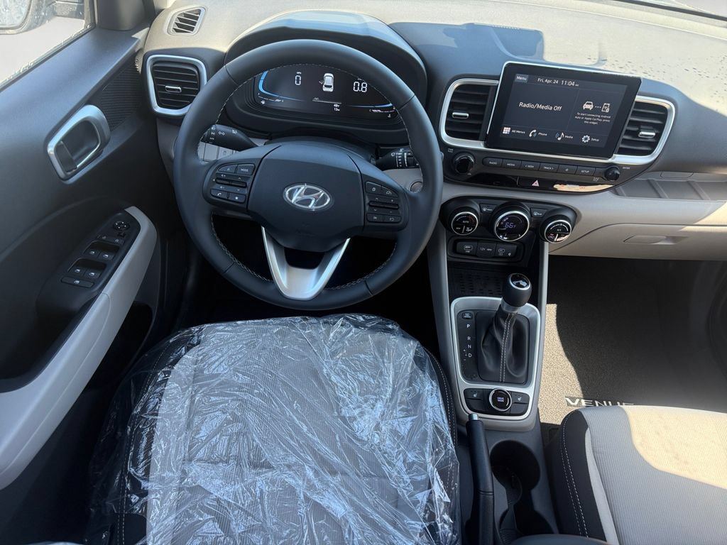 New 2026 Hyundai Venue SEL FWD image 12