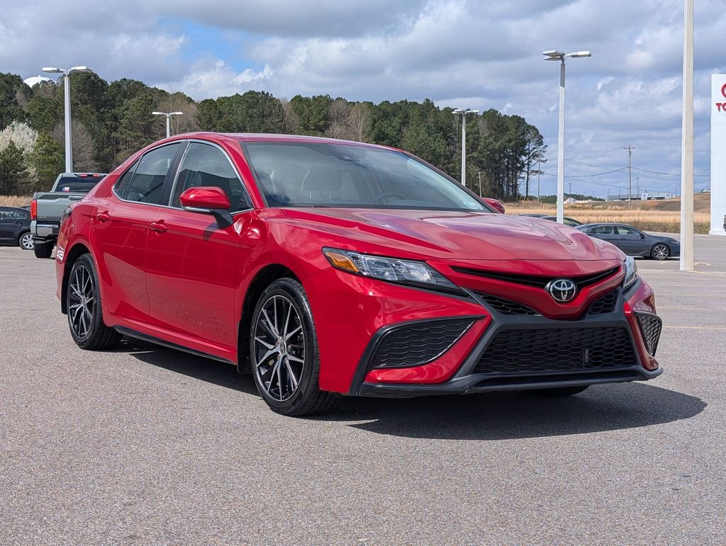 Used 2023 Toyota Camry SE w/ Convenience Package image 7