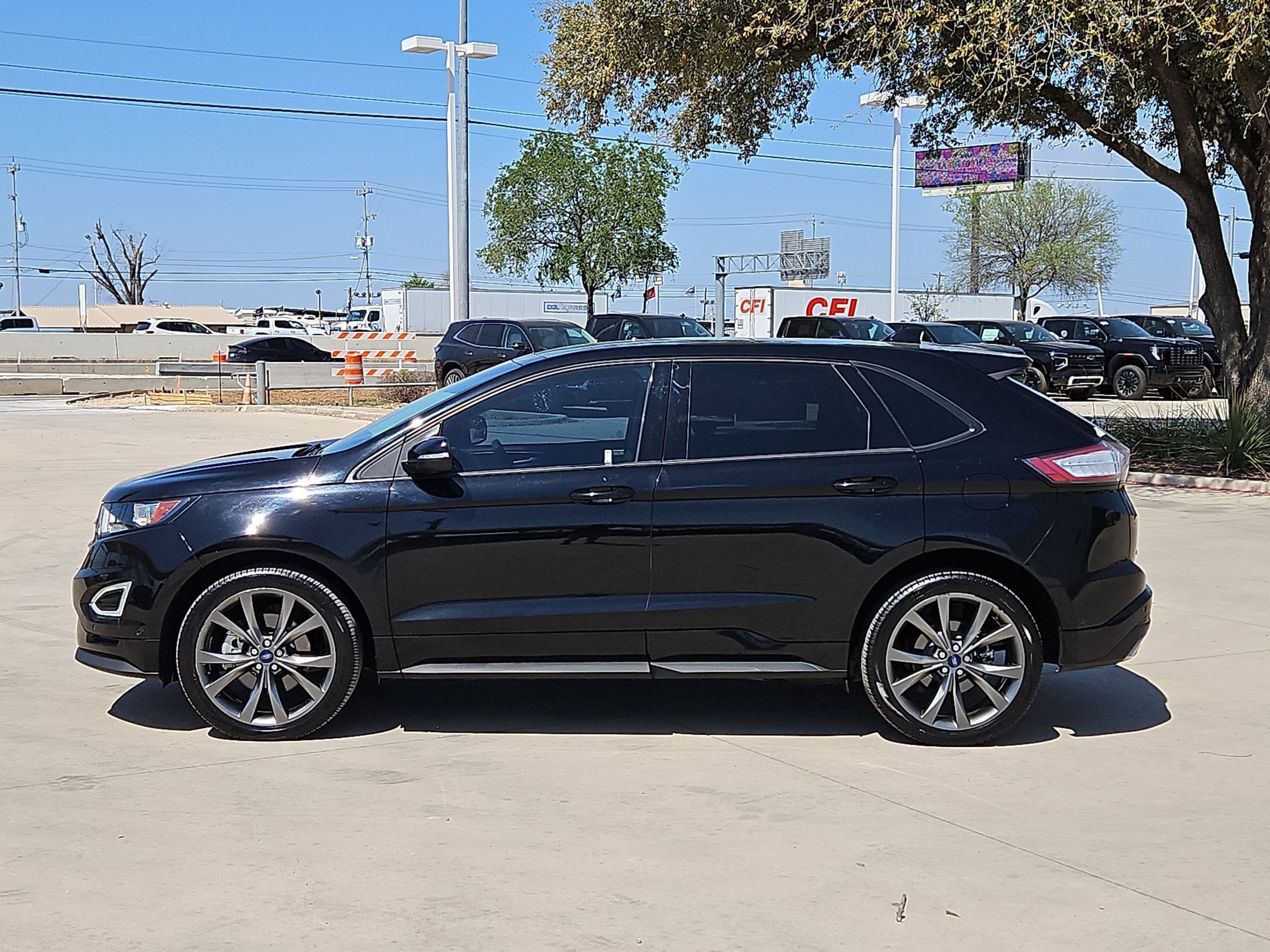 Used 2018 Ford Edge Sport w/ Equipment Group 401A image 6