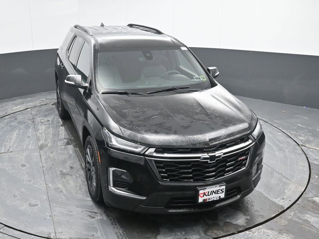 Used 2023 Chevrolet Traverse RS image 38