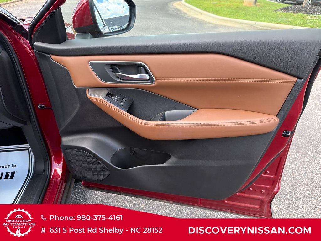 Certified 2026 Nissan Rogue Platinum w/ Platinum Premium Package AWD/4WD image 39