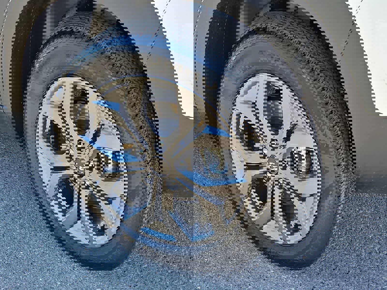 Used 2024 Kia Seltos LX image 16