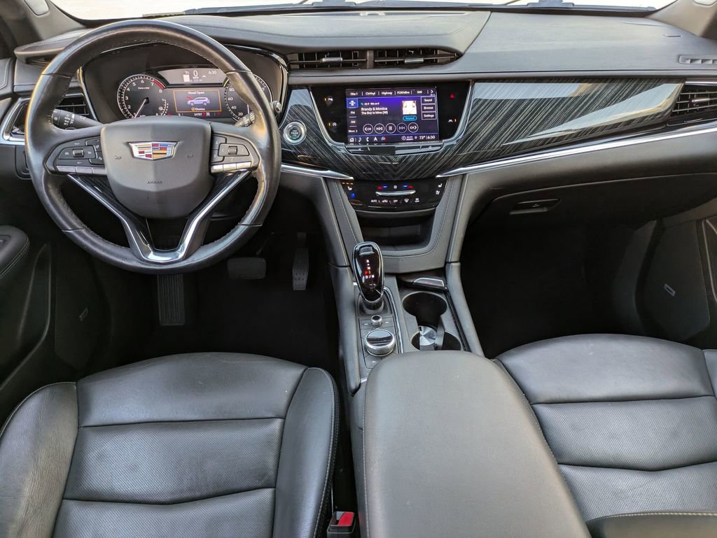 Used 2024 Cadillac XT6 Premium Luxury image 24