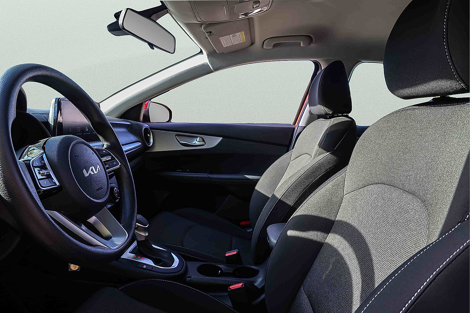 Certified 2024 Kia Forte LXS w/ LXS Technology Package FWD image 8