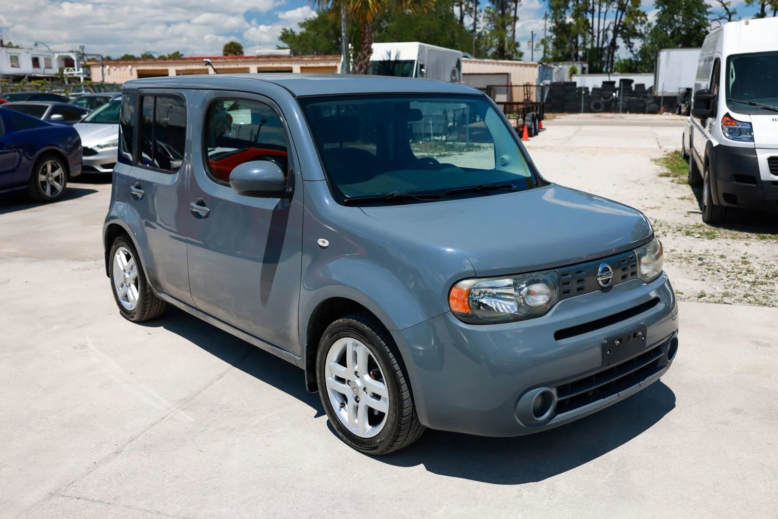 Used 2013 Nissan Cube 1.8 SL w/ SL Preferred Pkg FWD image 8