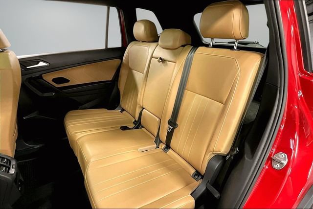 Used 2024 Volkswagen Tiguan SE R-Line AWD/4WD image 22