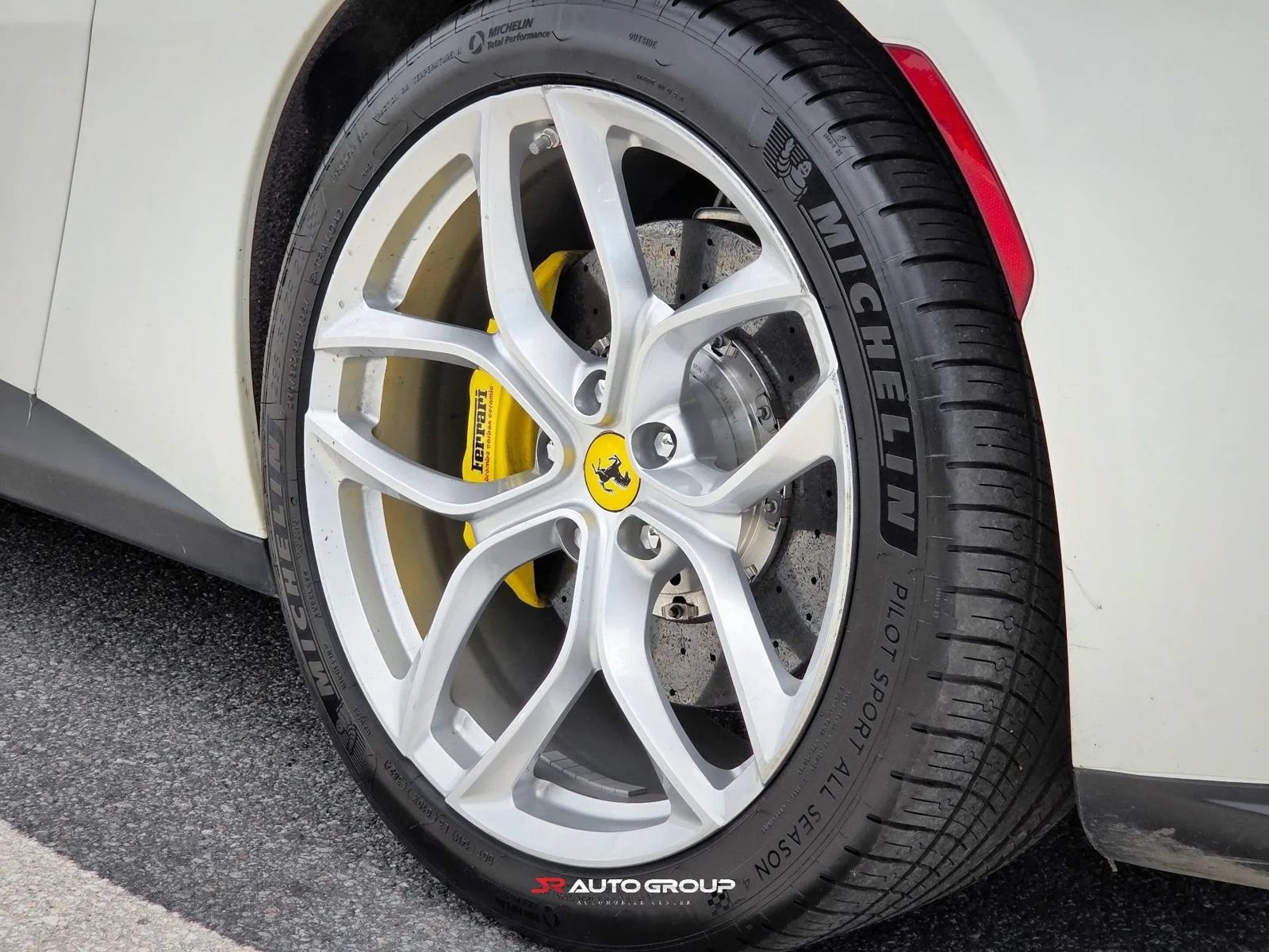 Used 2018 Ferrari GTC4Lusso T RWD image 13