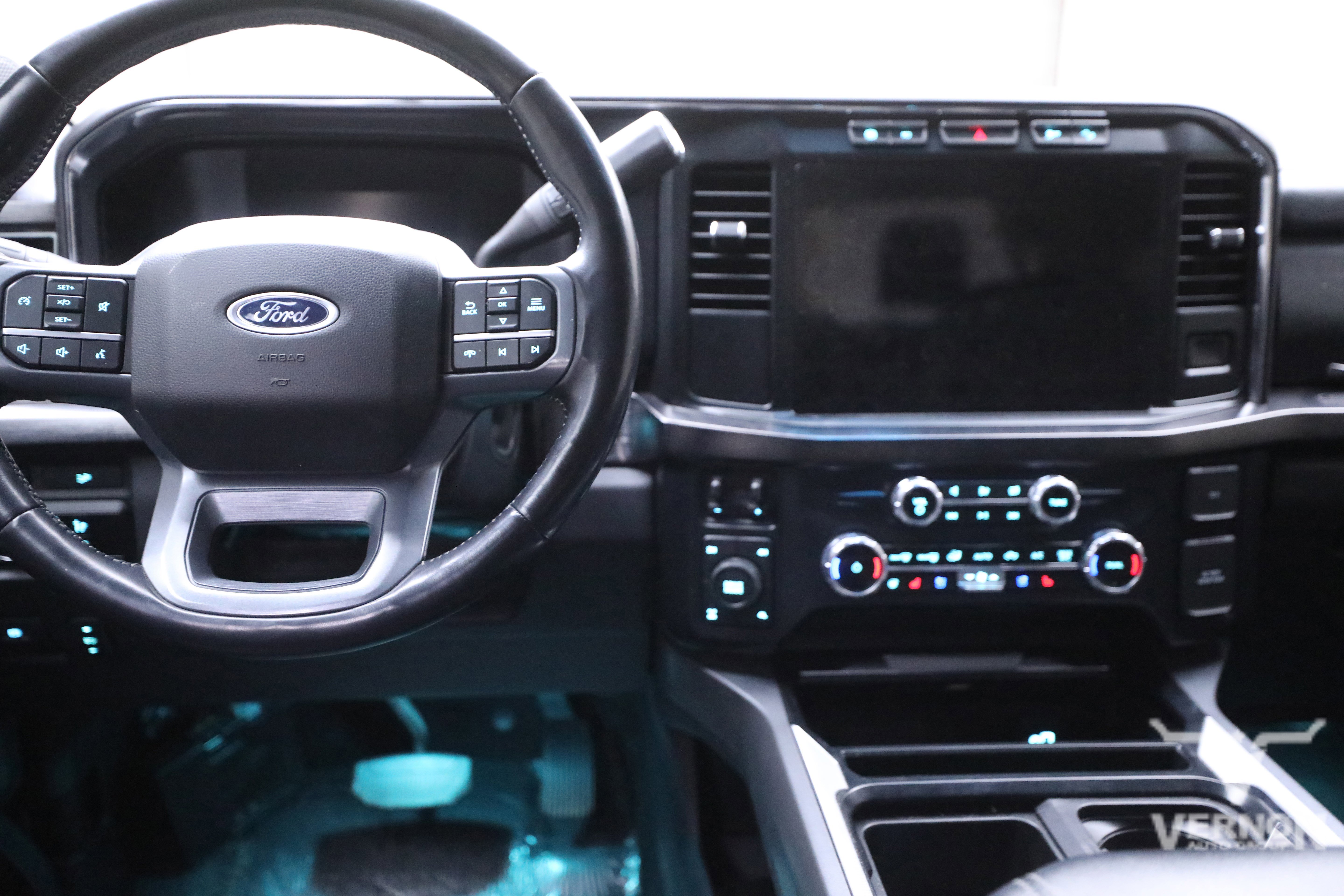 Used 2023 Ford F250 Lariat w/ Chrome Package image 8