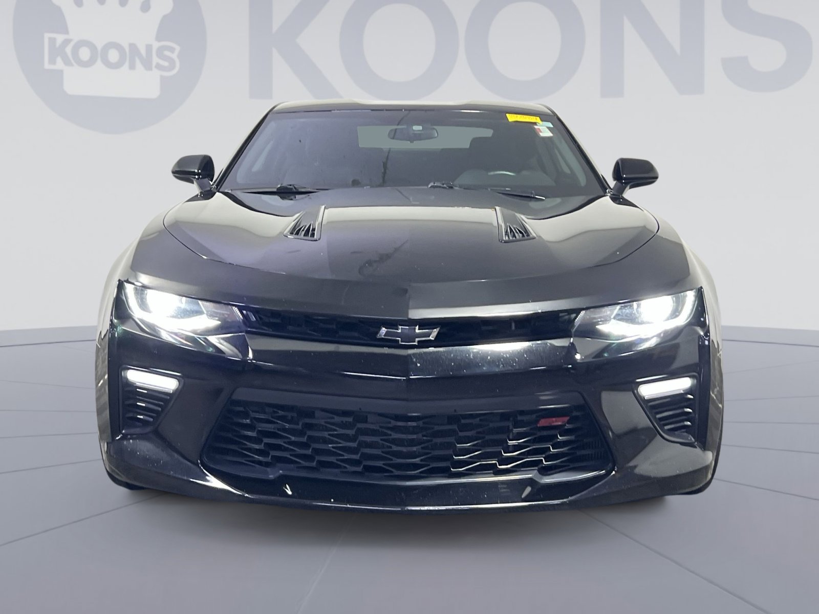 Used 2018 Chevrolet Camaro SS image 11