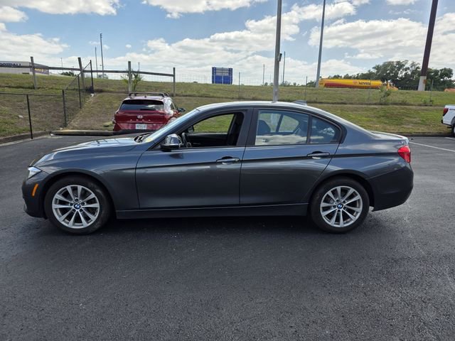 Used 2016 BMW 320i xDrive Sedan AWD/4WD image 8