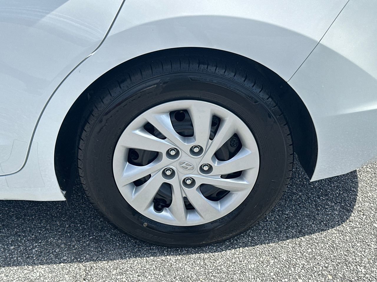 Used 2019 Hyundai Elantra SE w/ Cargo Package image 19