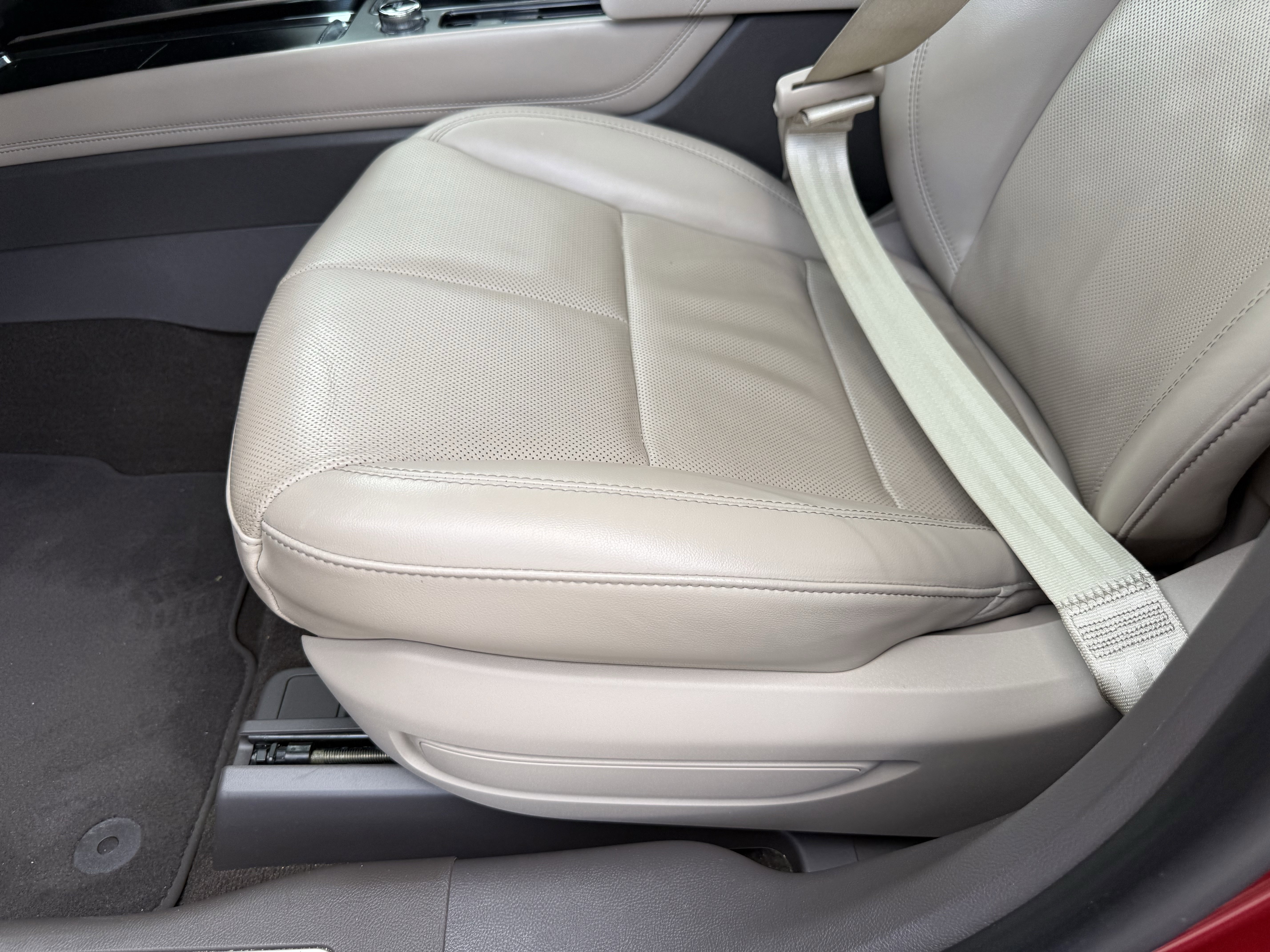 Used 2022 Lincoln Corsair FWD w/ Premium Package image 29