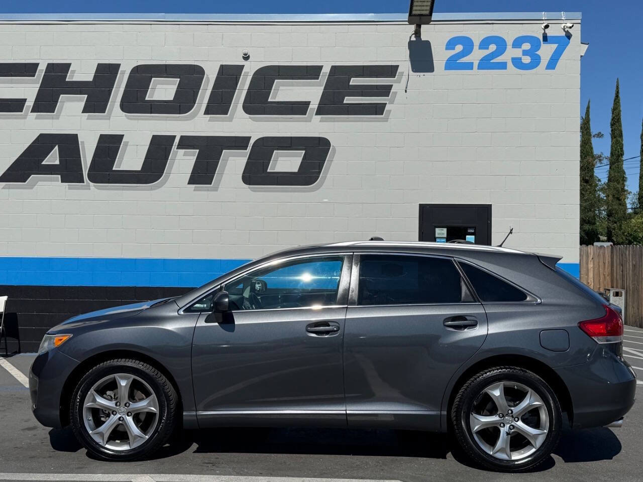 Used 2012 Toyota Venza LE FWD image 21