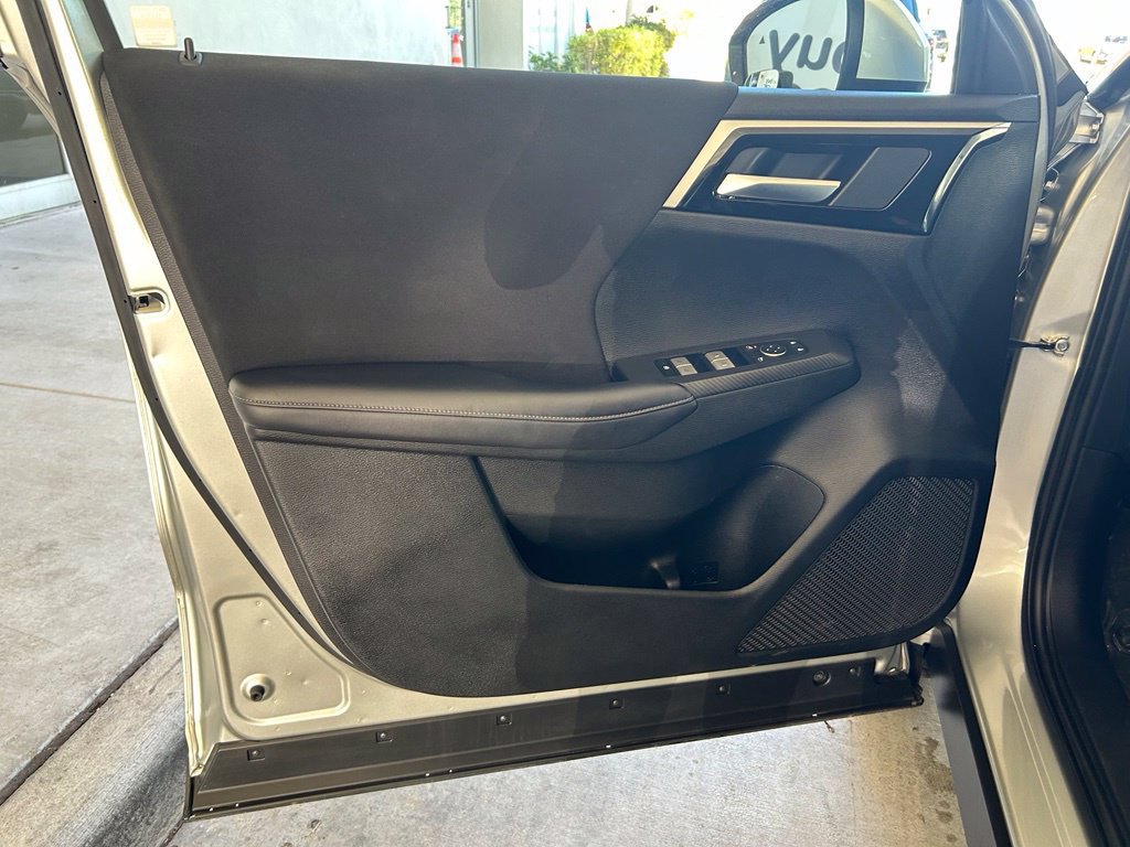 Used 2024 Mitsubishi Outlander ES FWD image 32