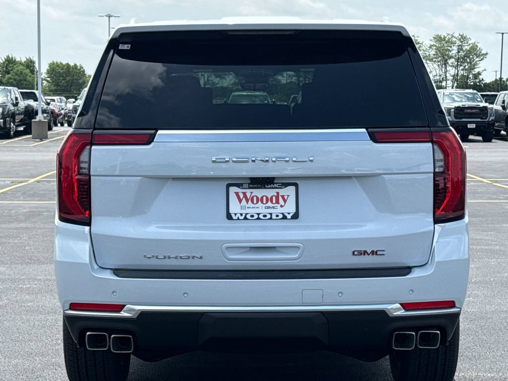 New 2026 GMC Yukon XL Denali w/ Denali Reserve Package AWD/4WD image 9