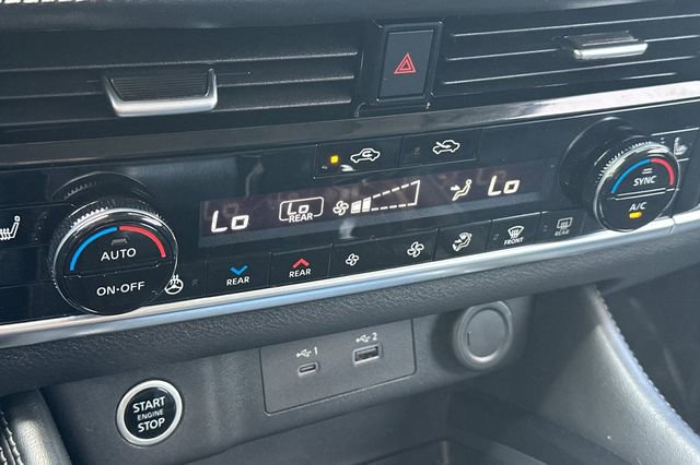 Used 2021 Nissan Rogue SL w/ Premium Package image 20