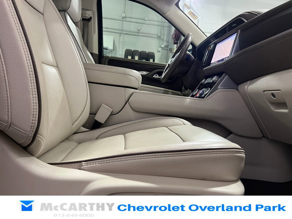 Used 2021 GMC Yukon Denali w/ Denali Premium Package AWD/4WD image 37