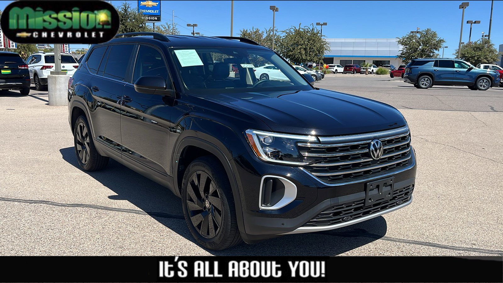 Used 2024 Volkswagen Atlas SE w/ Black Wheel Package image 1