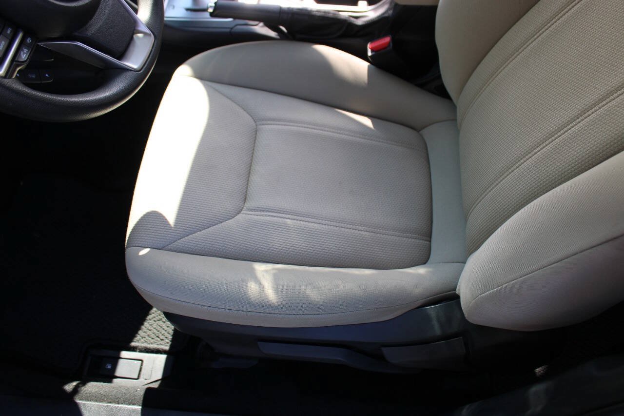 Used 2023 Subaru Impreza 2.0i Premium AWD/4WD image 8