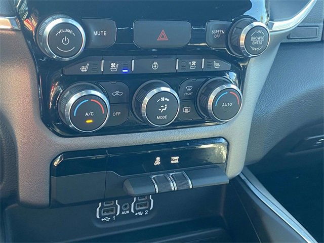 Used 2024 RAM 1500 Laramie image 29