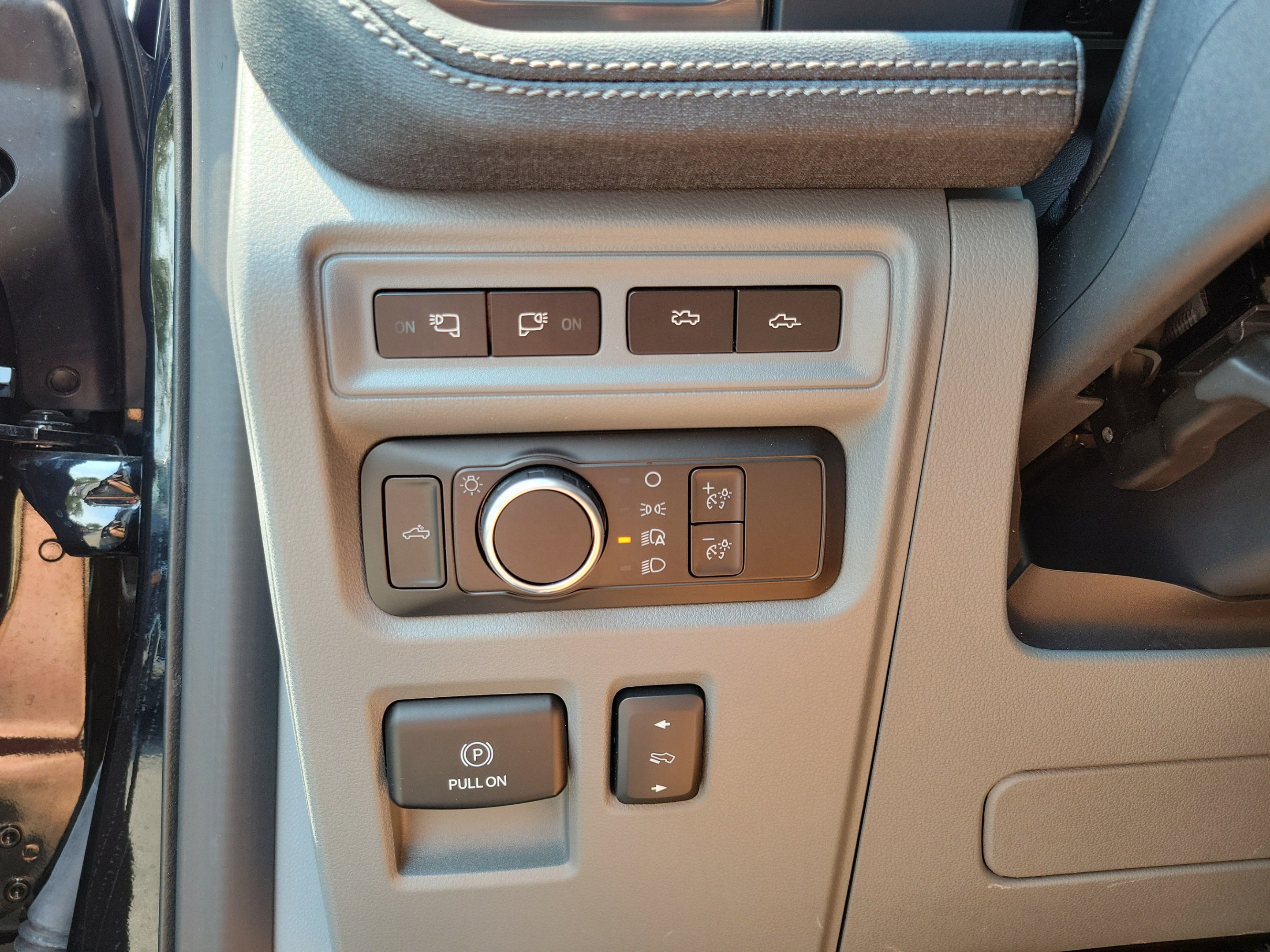 Used 2024 Ford F150 Lightning Flash AWD/4WD image 19