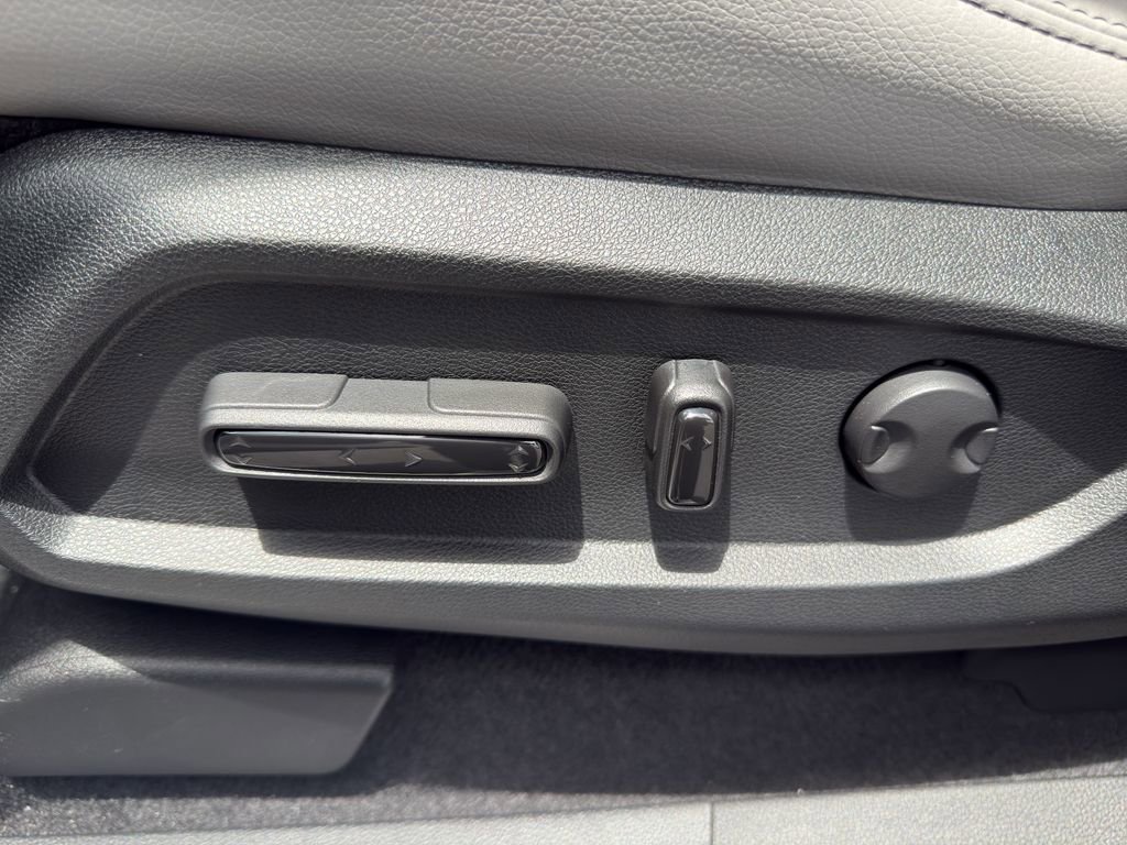 New 2025 Honda Pilot EX-L image 10