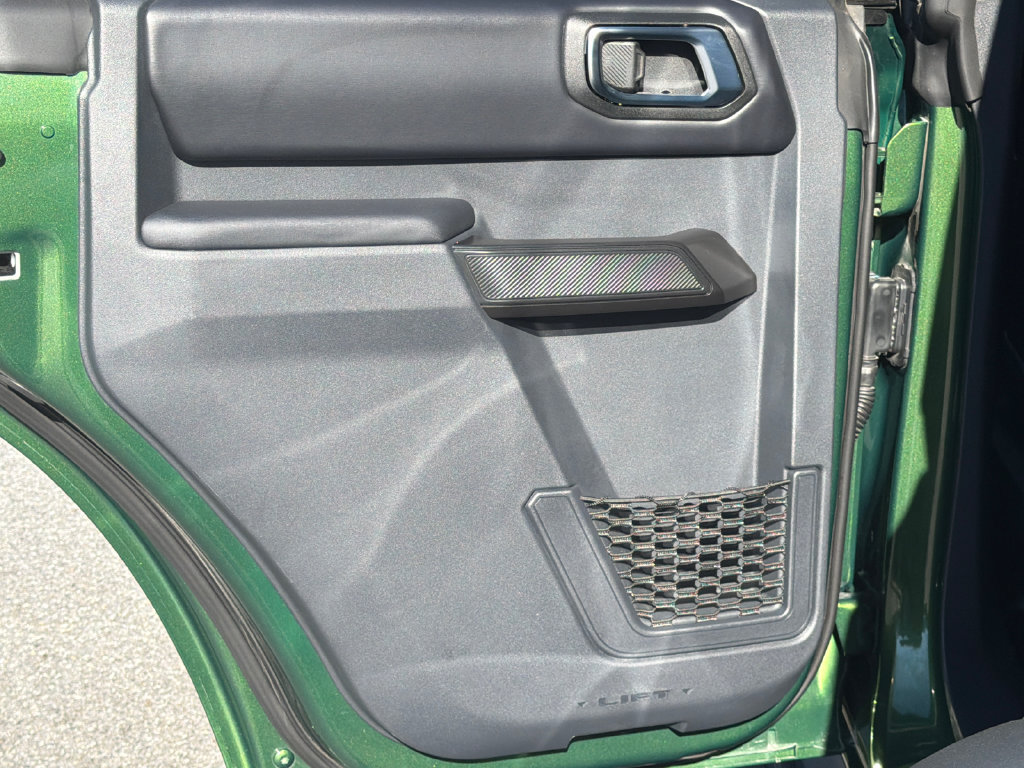 Used 2025 Ford Bronco Outer Banks AWD/4WD image 21