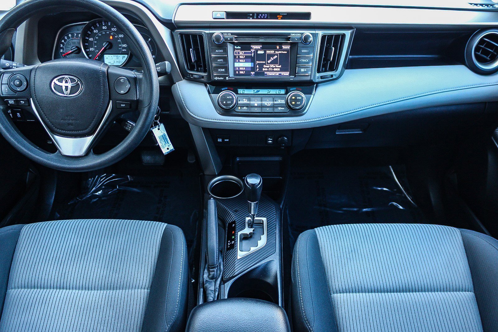 Used 2015 Toyota RAV4 XLE image 13