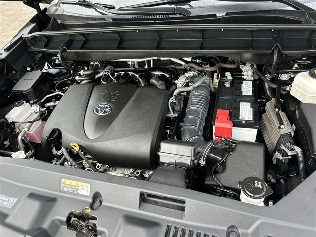 Used 2022 Toyota Highlander XLE image 29