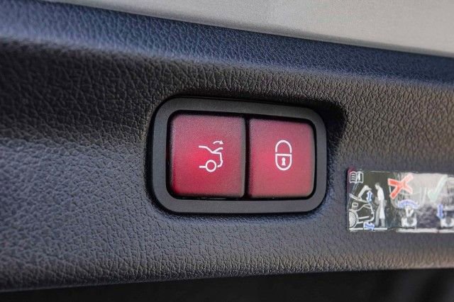 New 2024 Mercedes-Benz EQE 500 4MATIC Sedan image 27