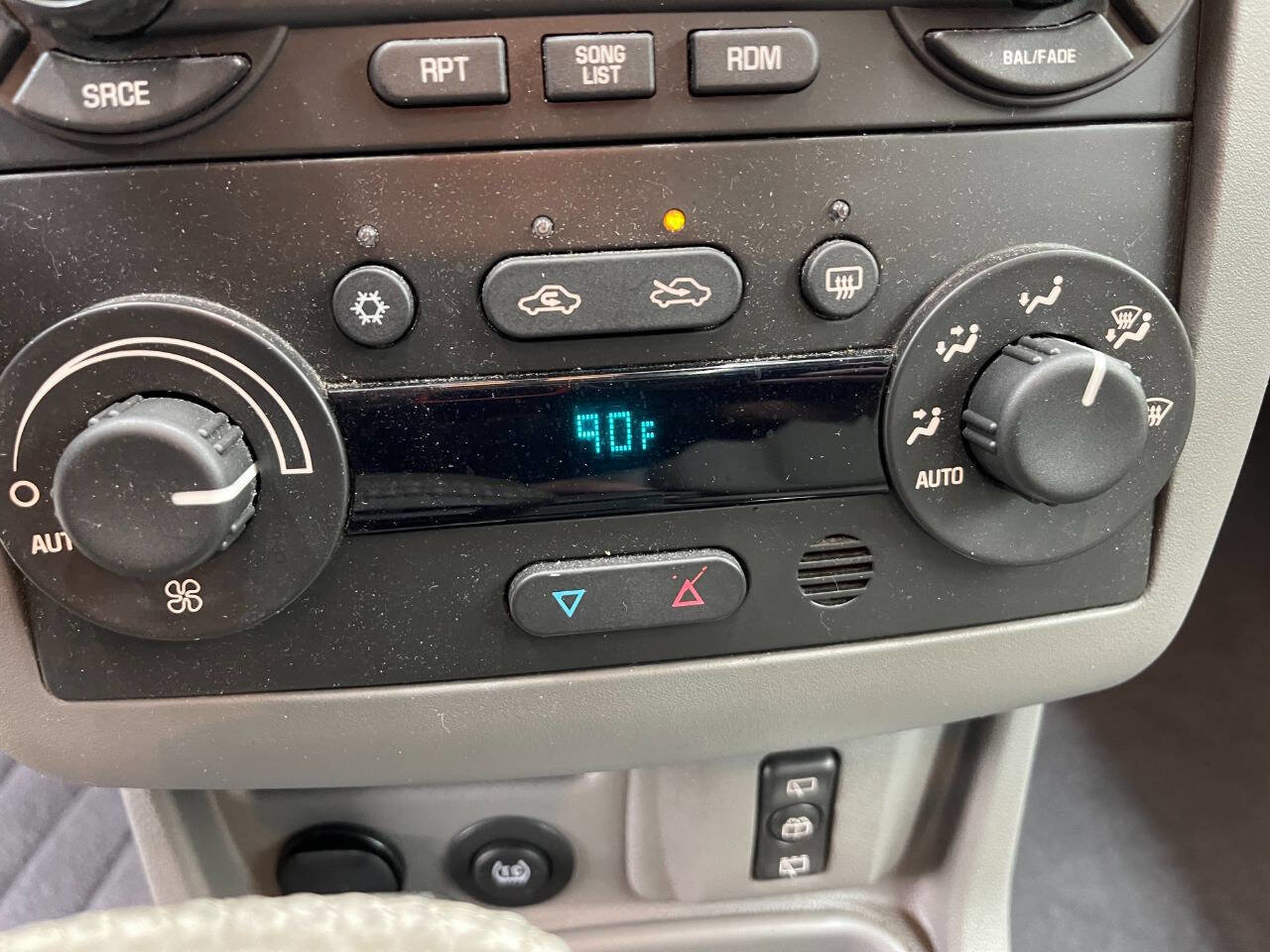 Used 2005 Chevrolet Malibu LT w/ Preferred Equipment Group image 23