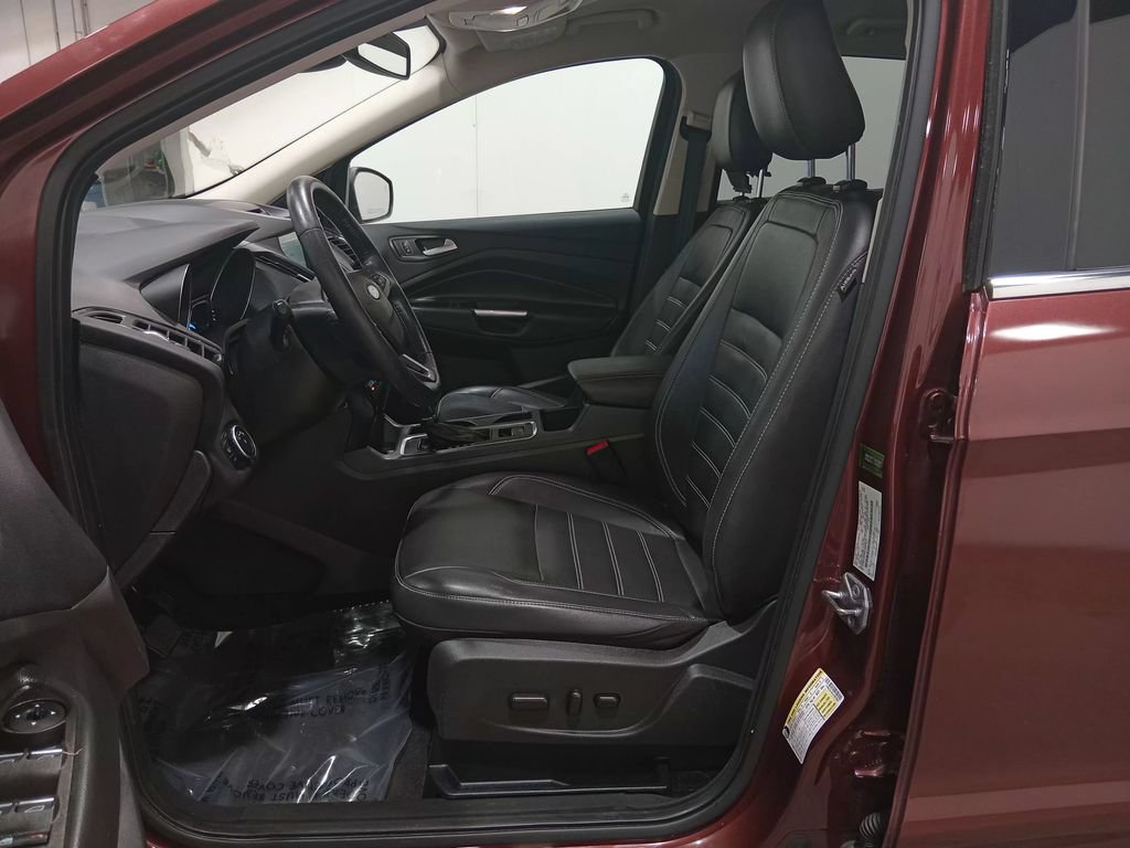 Certified 2018 Ford Escape Titanium w/ Ford Safe & Smart Package AWD/4WD image 15