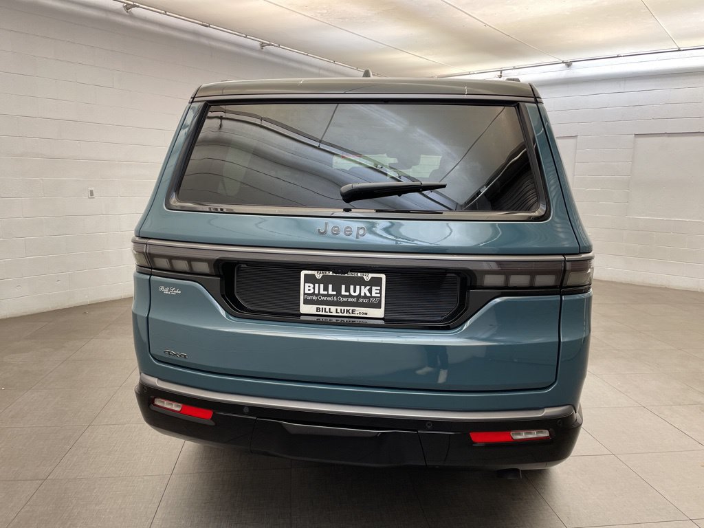 New 2026 Jeep Grand Wagoneer Summit AWD/4WD image 5