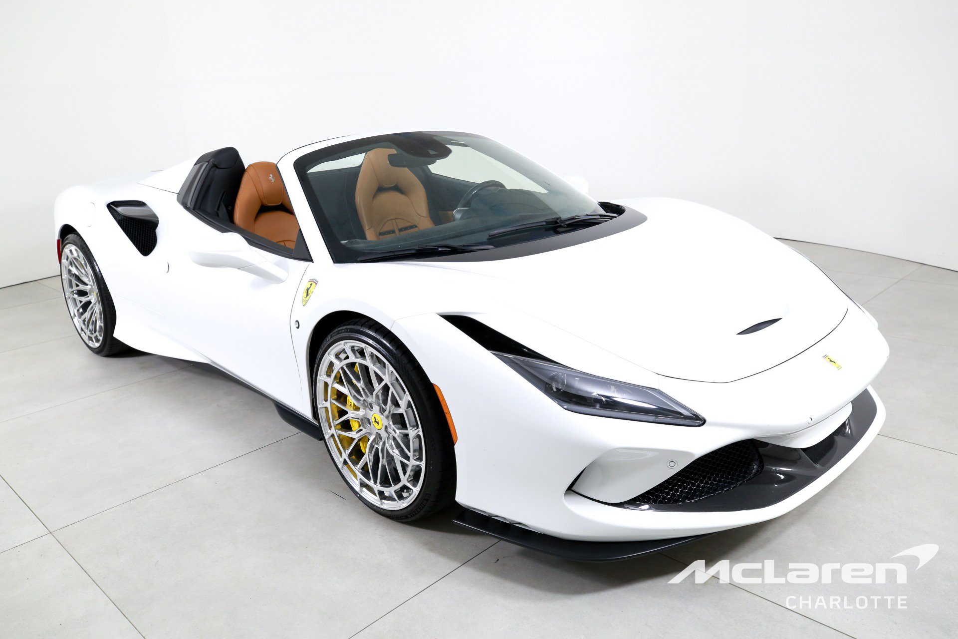 Used 2023 Ferrari F8 Tributo RWD image 4