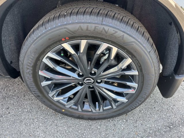 New 2026 Nissan Rogue Platinum AWD/4WD image 11